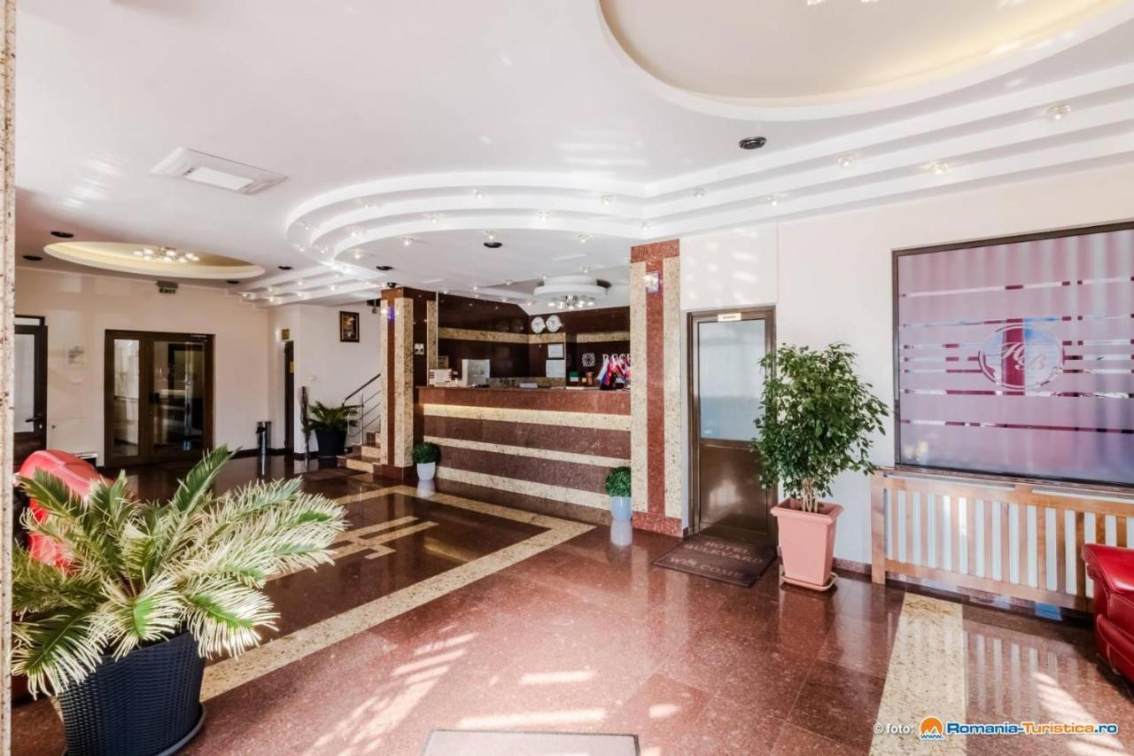 Hotel Bulevard Fagaras Exterior photo