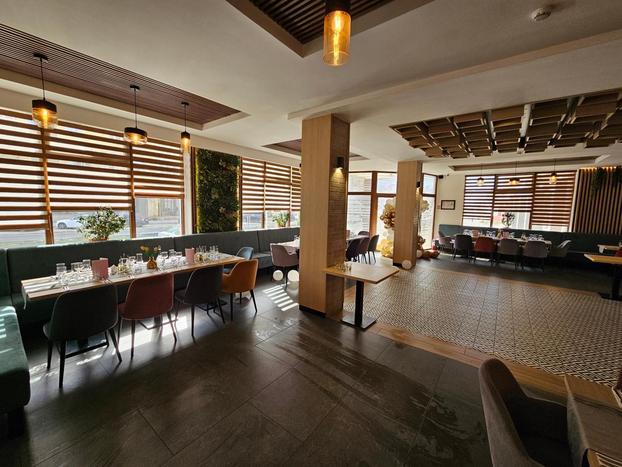 Hotel Bulevard Fagaras Exterior photo